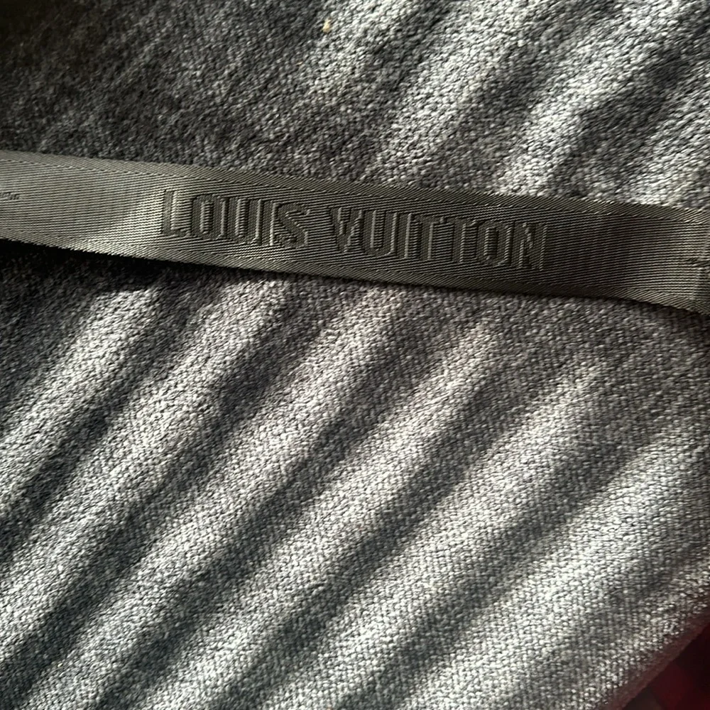 Louis Vuitton messenger bag - Picture 2 of 4